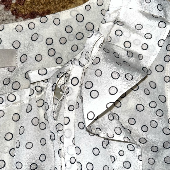 Ann Taylor LOFT size medium sleeveless blouse - Picture 4 of 8